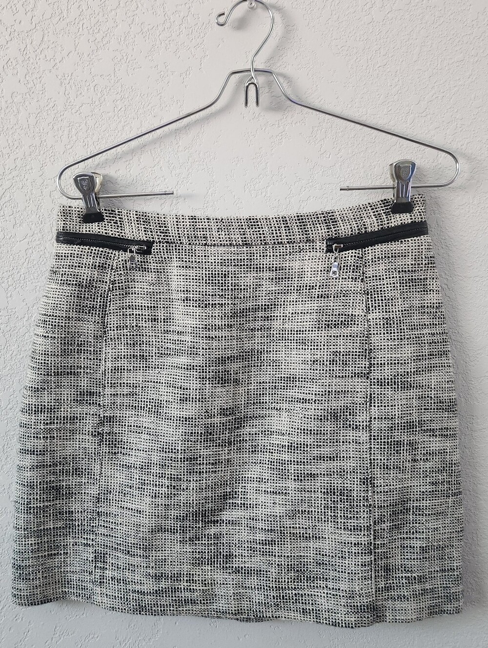 H&M Black and White Textured Pencil Skirt with Zip Accents